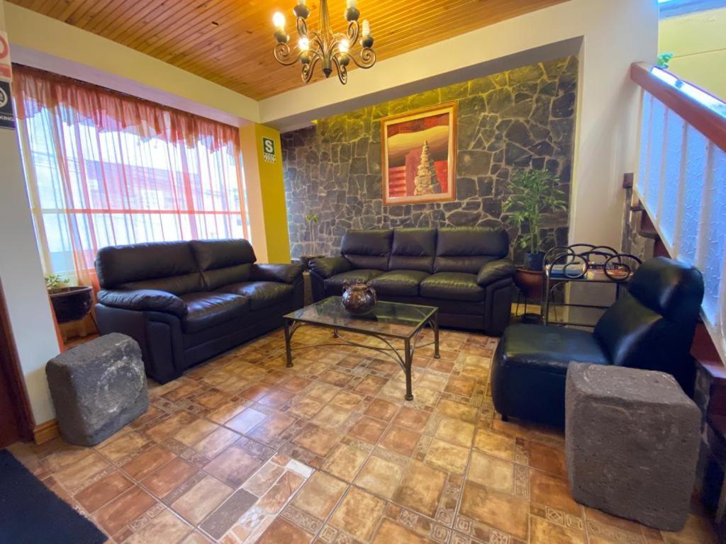 Hostal Oscar Inn Puno Eksteriør bilde